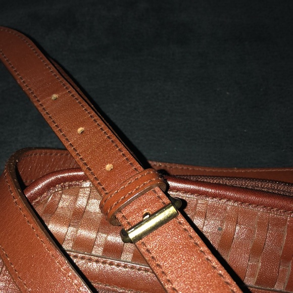 HUNT CLUB BROWN LEATHER CROSSBODY HANDBAG - Picture 9 of 12
